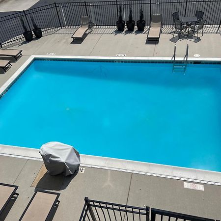 Best Western Plus Glen Allen Inn Екстериор снимка