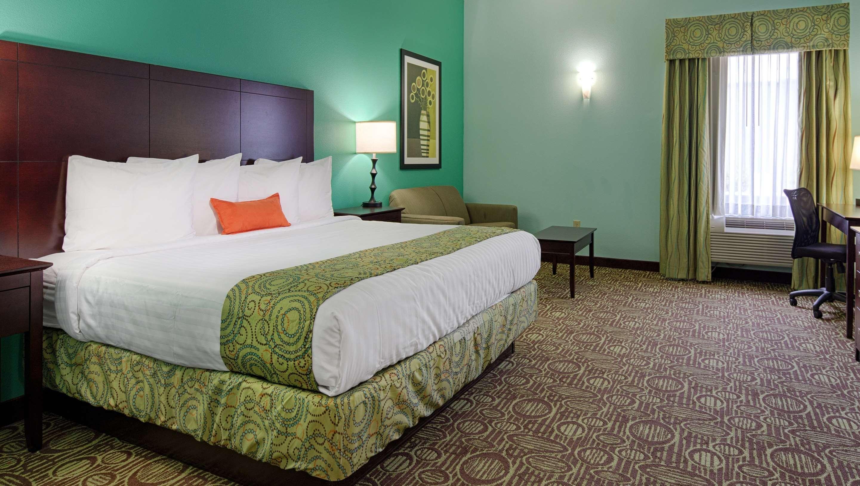Best Western Plus Glen Allen Inn Екстериор снимка