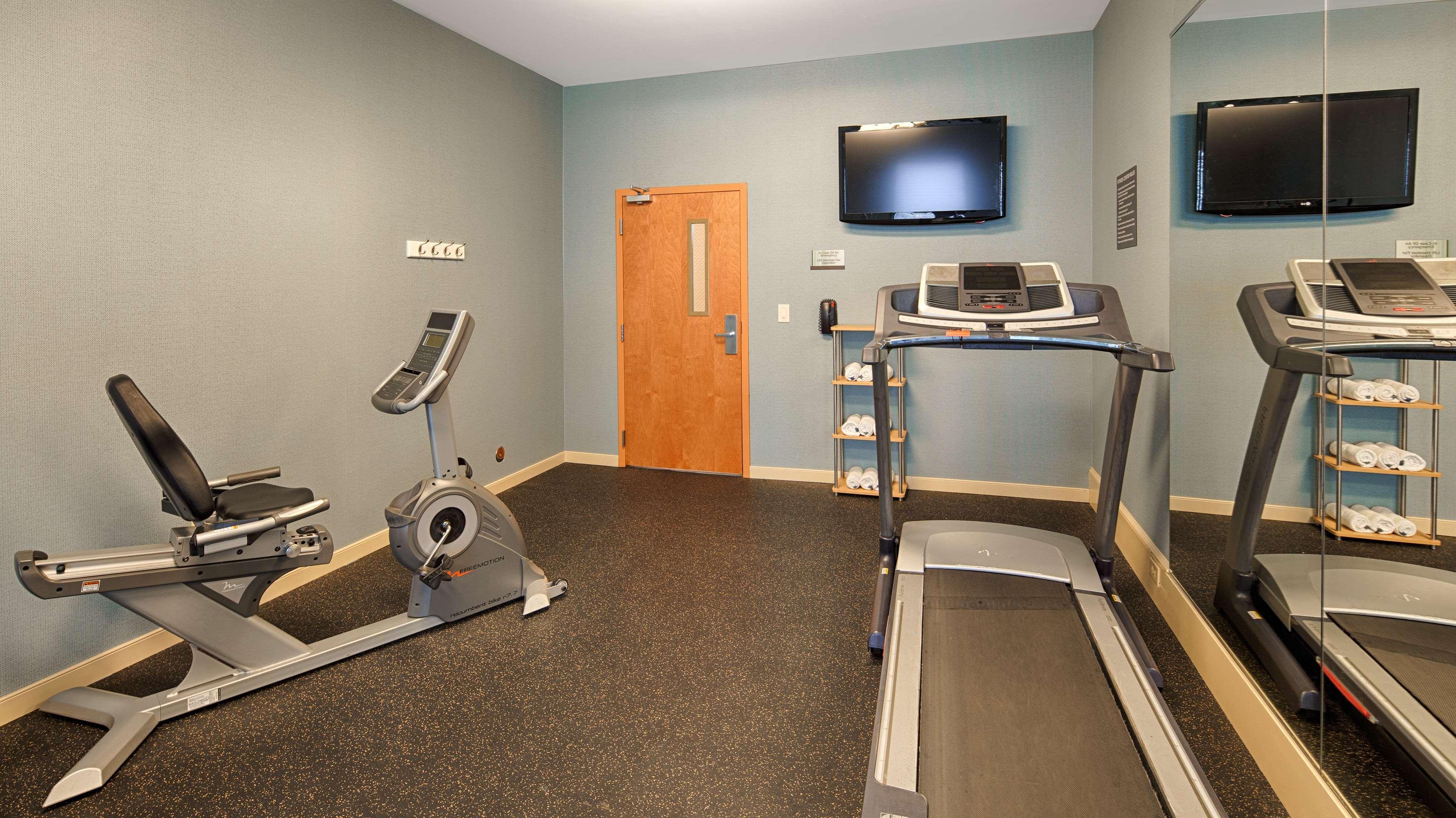 Best Western Plus Glen Allen Inn Екстериор снимка