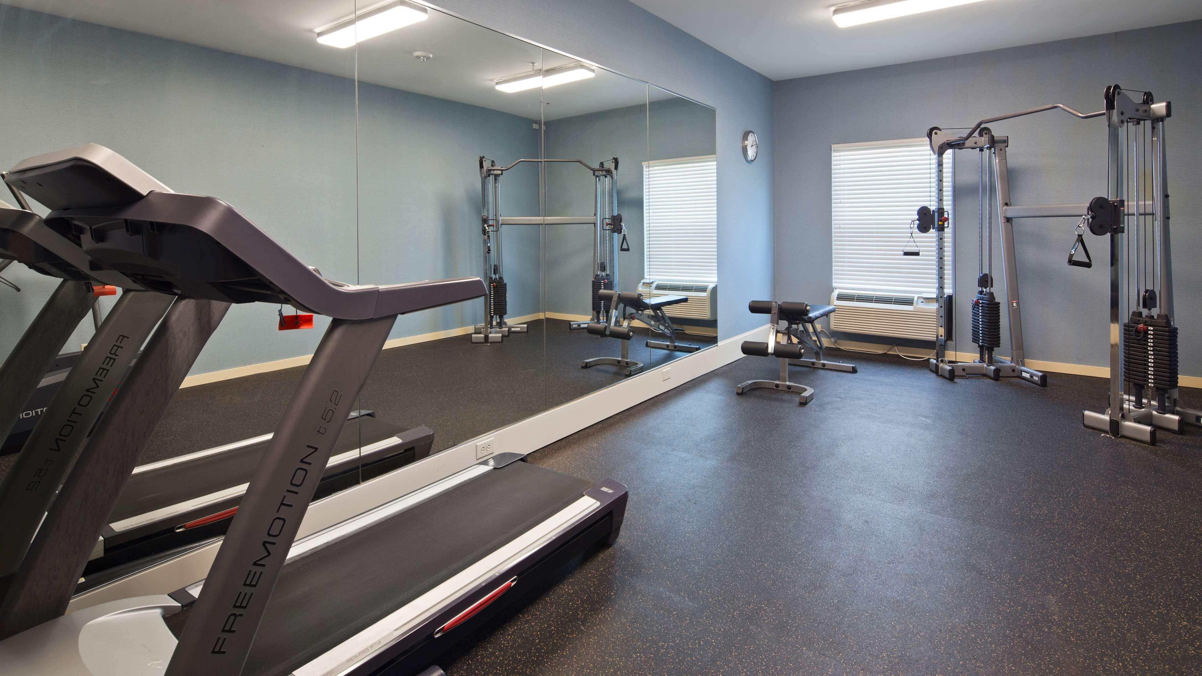 Best Western Plus Glen Allen Inn Екстериор снимка