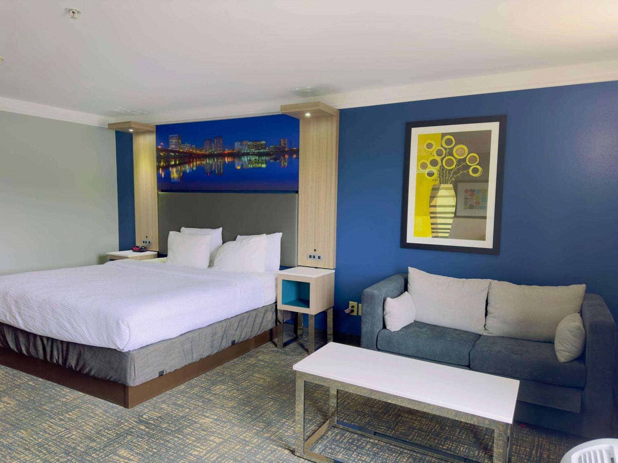 Best Western Plus Glen Allen Inn Екстериор снимка