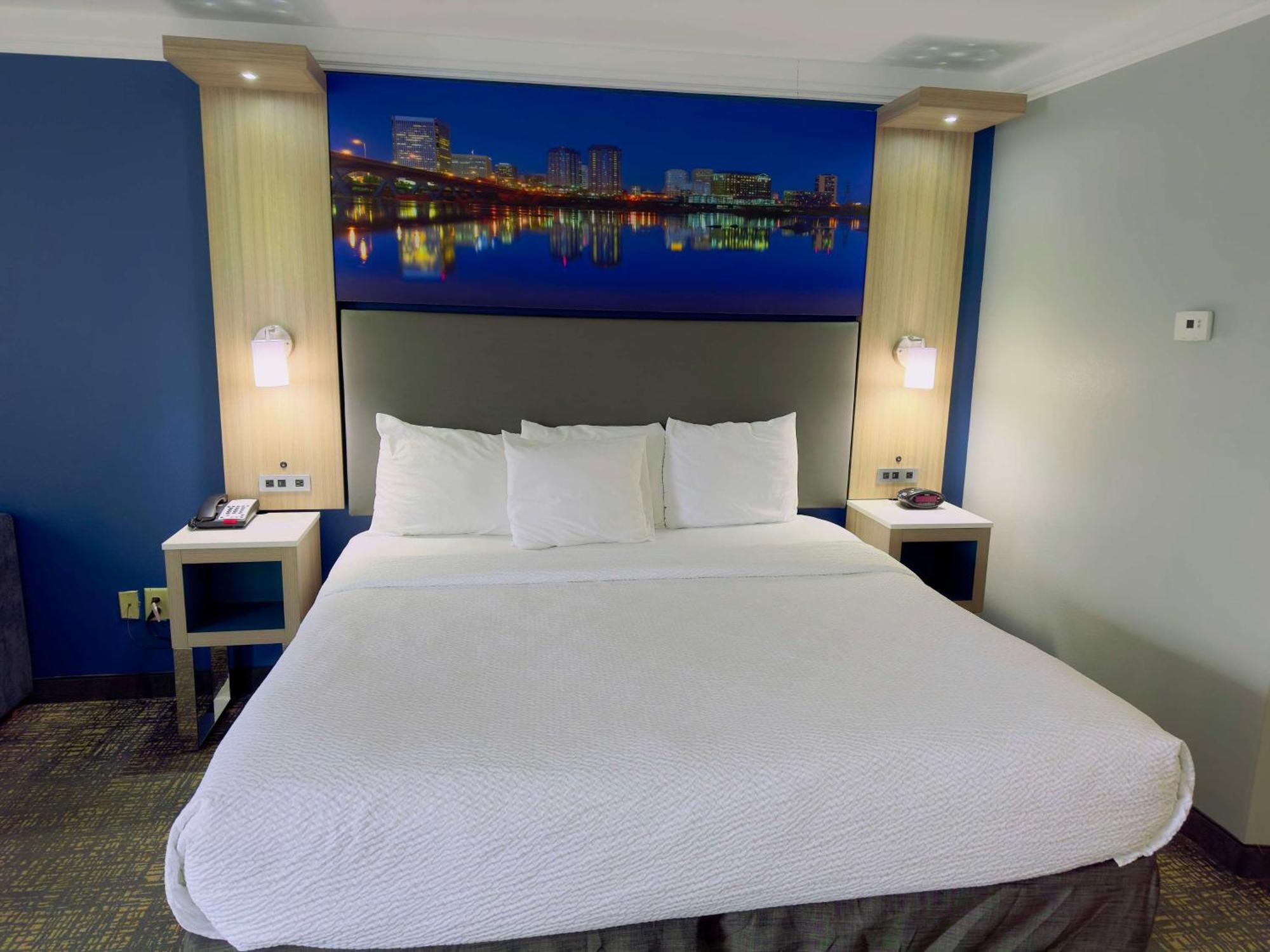 Best Western Plus Glen Allen Inn Екстериор снимка