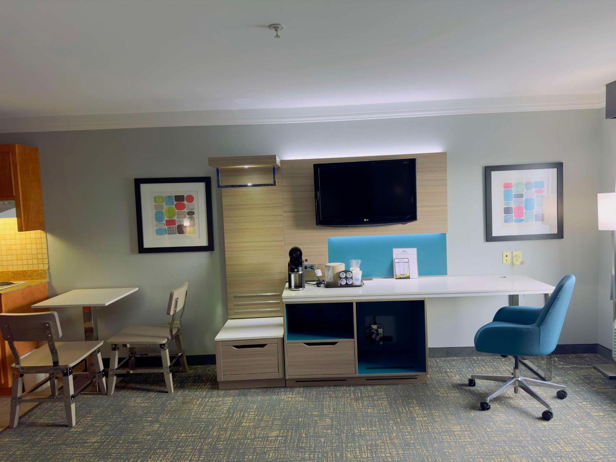 Best Western Plus Glen Allen Inn Екстериор снимка